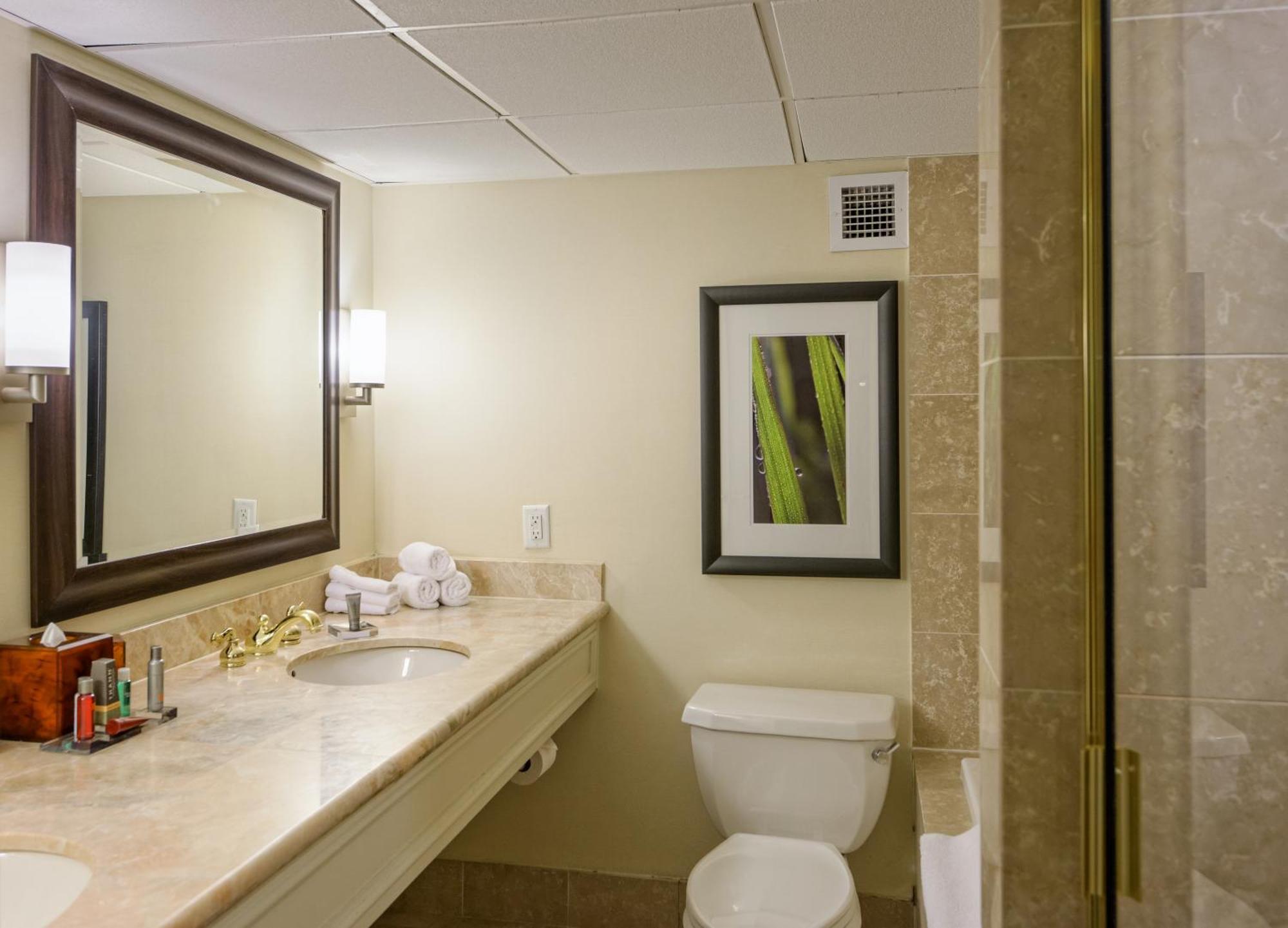 Houston Marriott West Loop By The Galleria Экстерьер фото