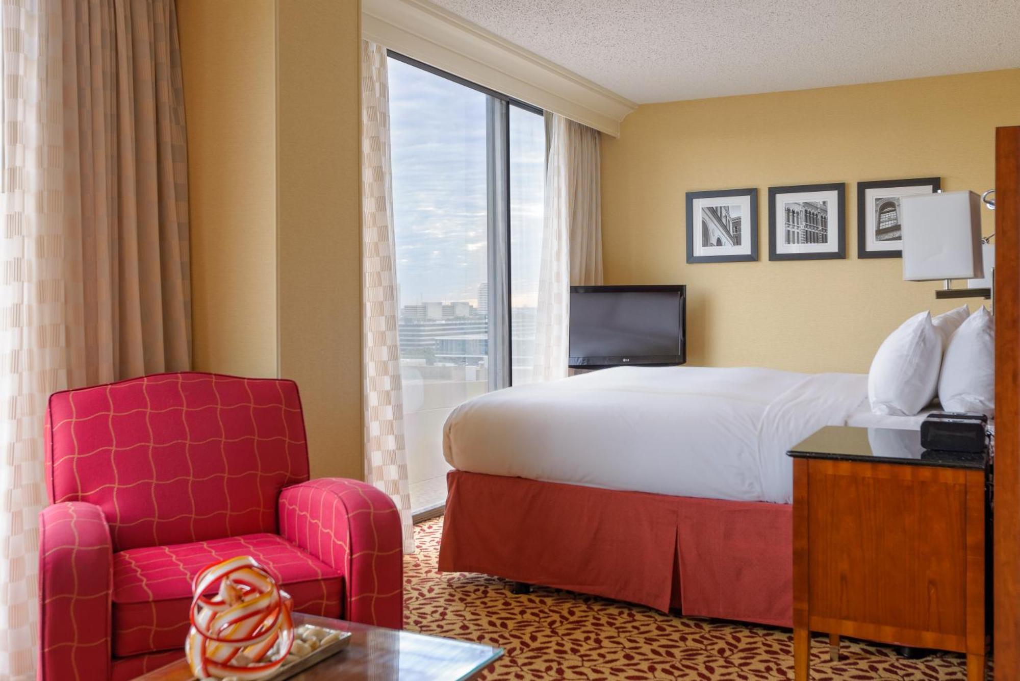 Houston Marriott West Loop By The Galleria Экстерьер фото